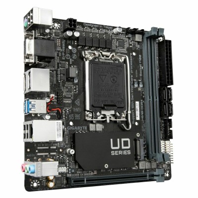 Emolevy Gigabyte LGA 1700