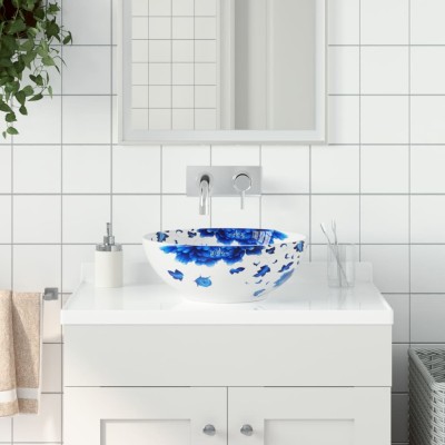 Pump on table, white /...