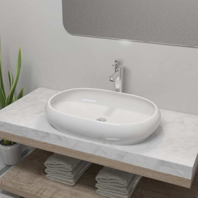 Bathroom washbasin with...