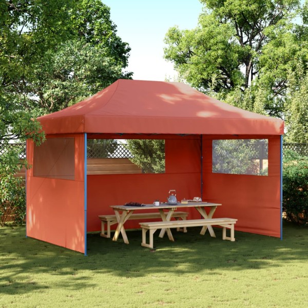 Released tent with 3 walls, terrace