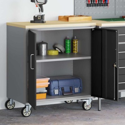 Workshop bench with shelf...