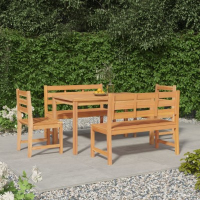 Garden dining furniture...