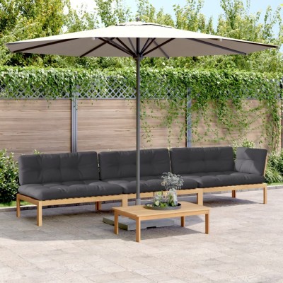 Sofa set made of pallets...