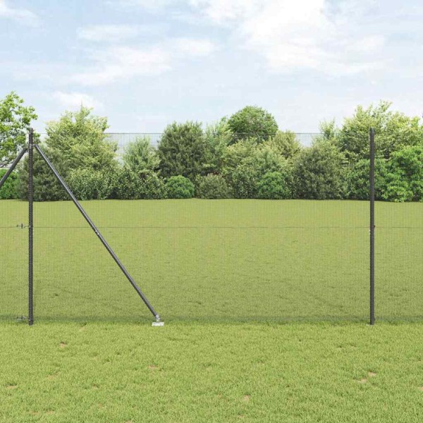 Welded wire fence with pointed ends Steel and PVC