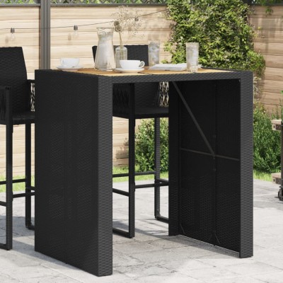 Table with acacia table...