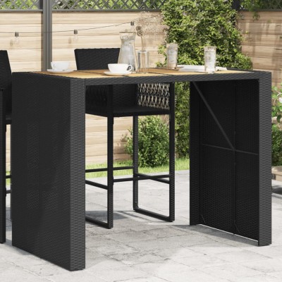 Table with acacia table...