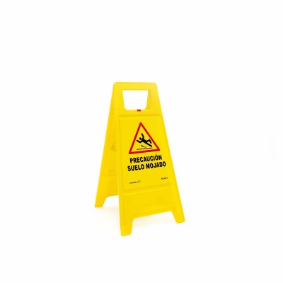 Caution wet floor folding...