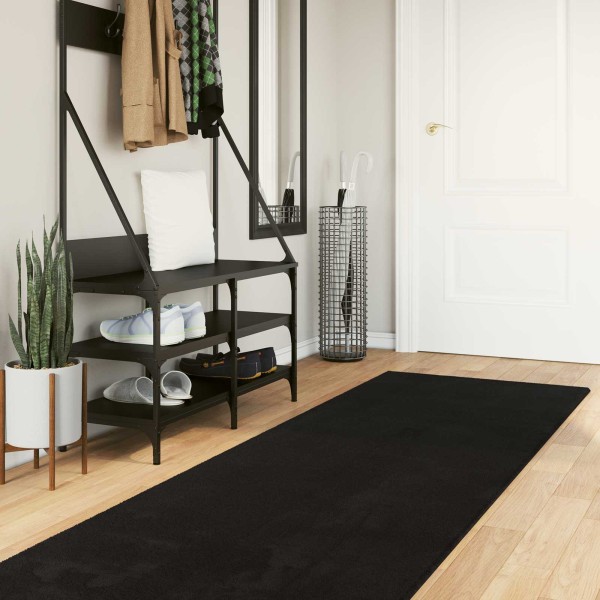 Medium pile soft and washable carpet HUARTE Black