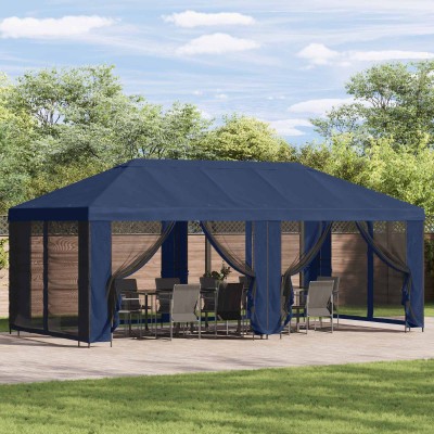 Gazebos covered with side...