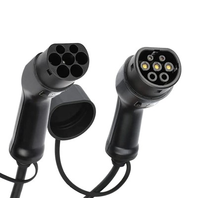 Elektroauto uzlādes kabelis...