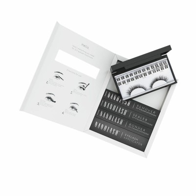 Set of false eyelashes...